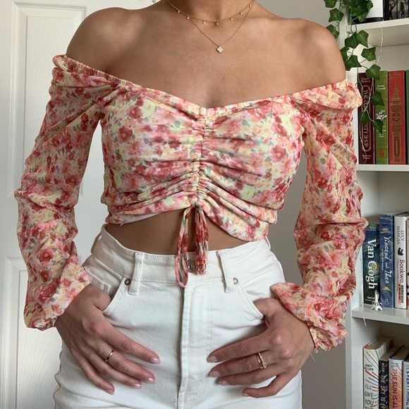 Floral forever 21 Sinch top - Picture 2 of 4
